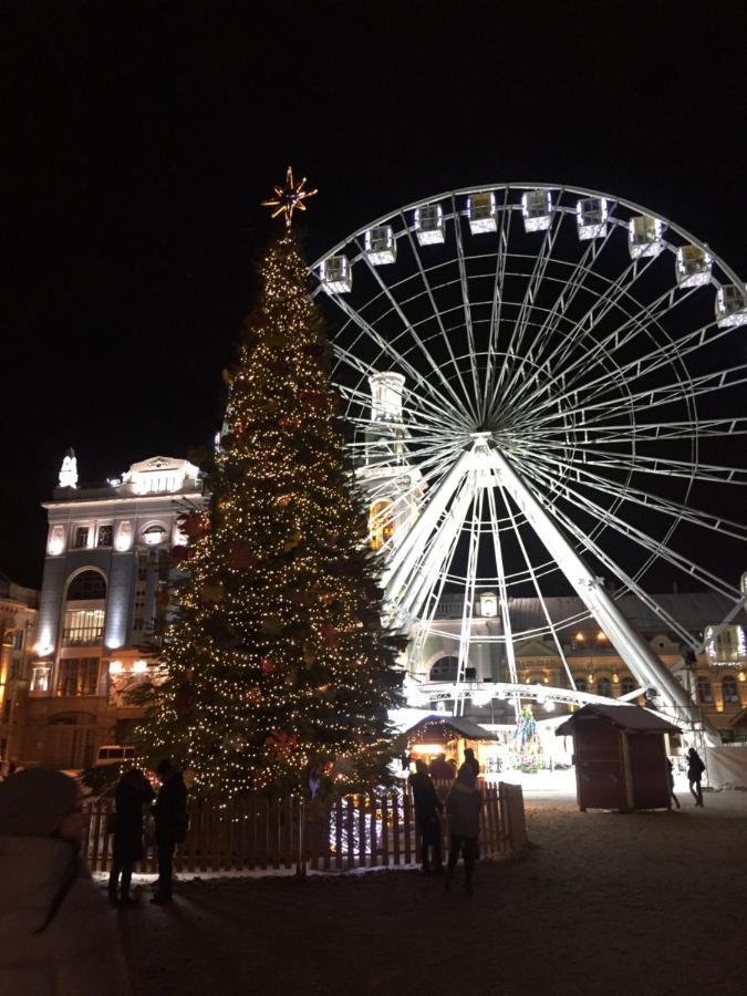 Na Podole Apartment Kiev Bagian luar foto